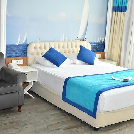 Hotel River